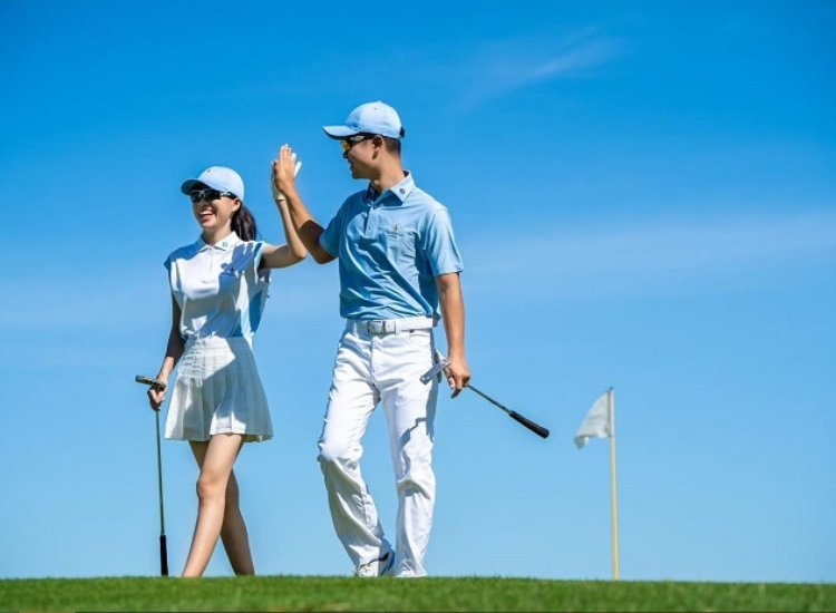 Sân Golf là nơi “bắt tay” của những mối quan hệ kinh doanh tuyệt vời